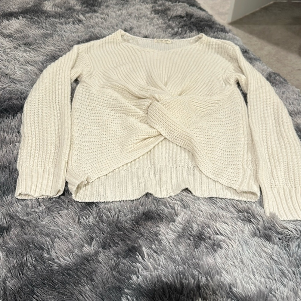 Sweater by full circle trends